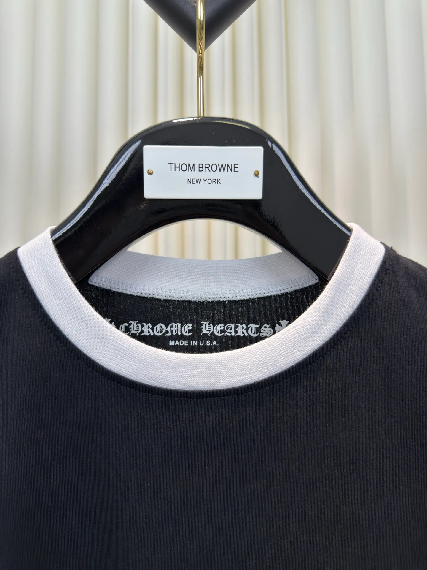 P230 Chrome Hearts Sanskrit Color Blocking Short Sleeves (Women's Wear) Authentic Open Edition - Physical Counter - Top Luxury Quality 🆚 Instant sale of all editions on the market. Custom dyed threads and large body fabrics according to YB. The printing is hand-printed. Contrast color design The upper body effect is excellent. Size S M L